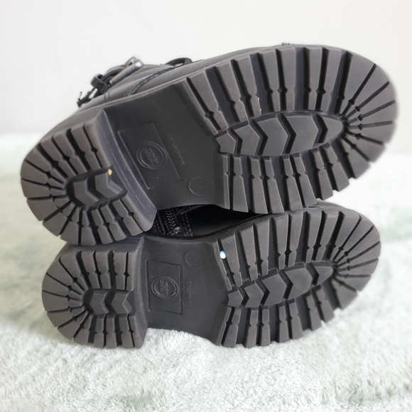 WONDER NATION KIDS Black Lace Up, Side Zip Boots - Picture 7 of 8